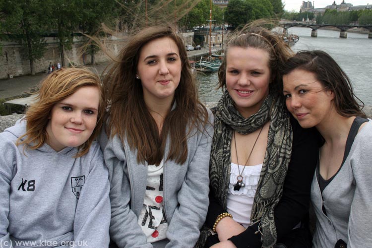 PCHS Paris 2009 01 People 079