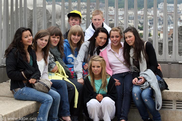 PCHS Paris 2009 01 People 209