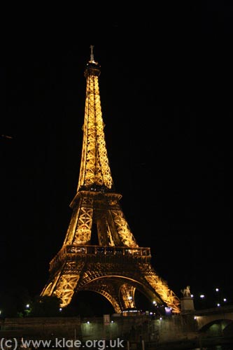 PCHS Paris 2009 03 Eiffel Tower 008