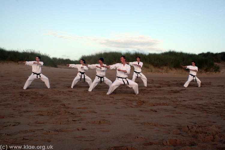 Newcastle Shotokai Dawn Practice 19072009 109