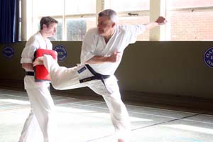 Shin-do Shotokai - Spring School - Exeter 2009 056